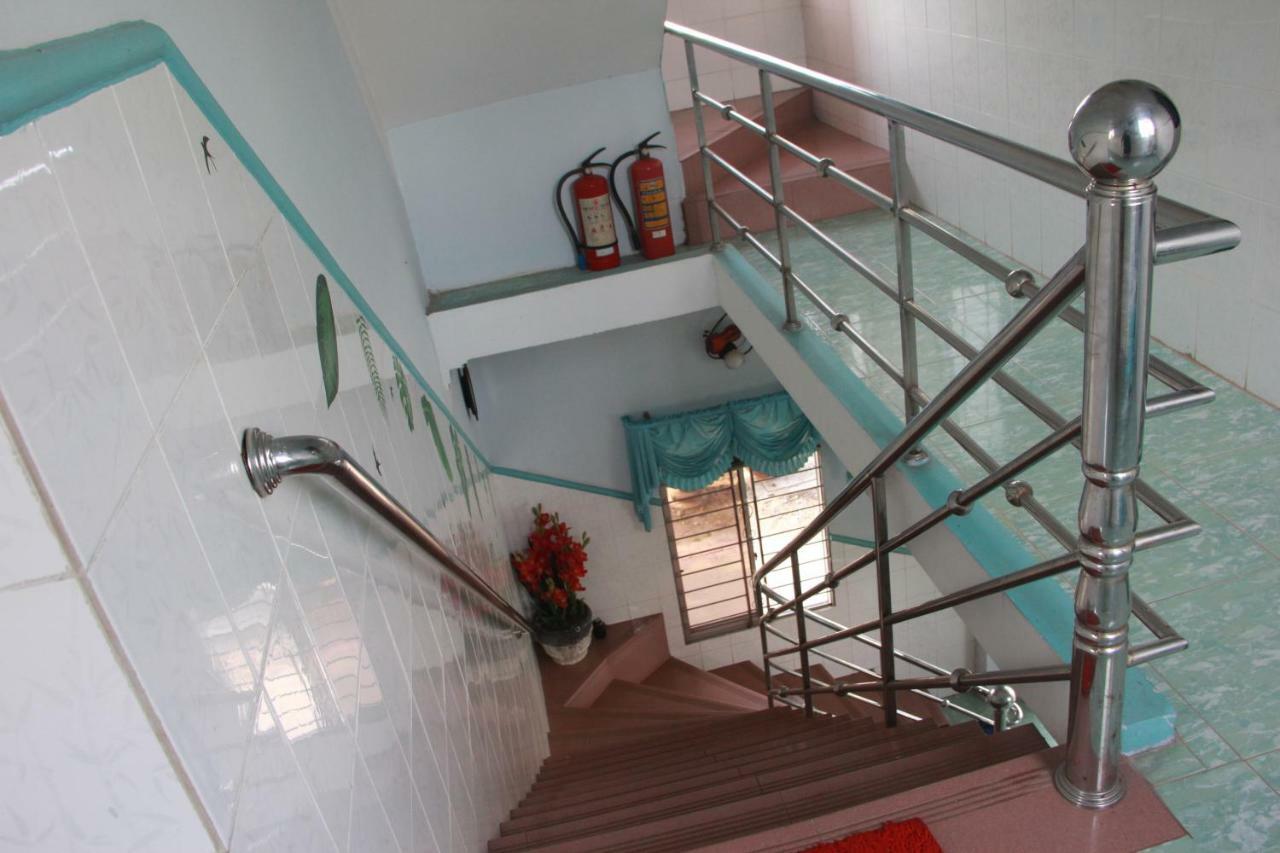 Huynh Huong Guesthouse Hà Tiên Extérieur photo